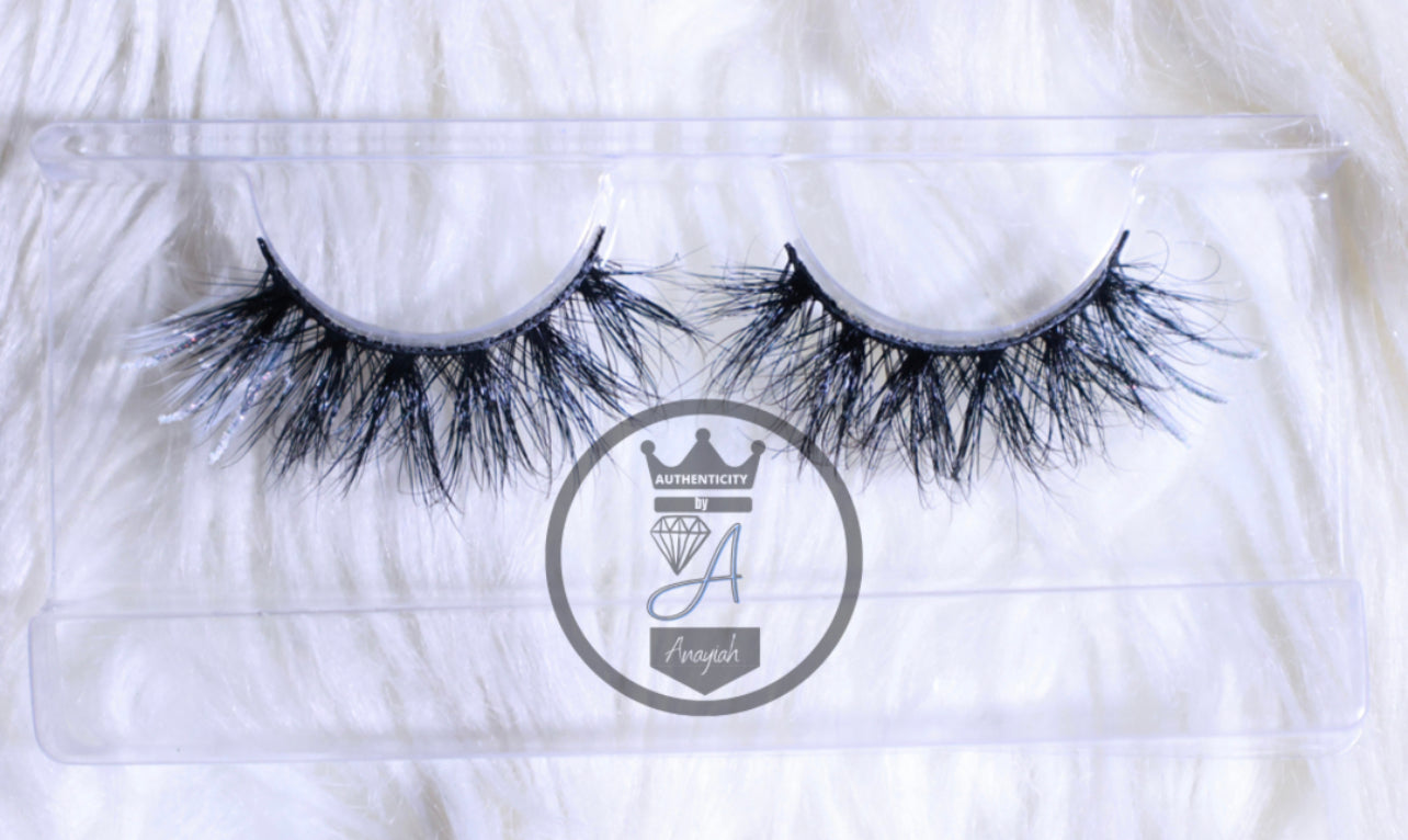 "Diamond Girl" - Glitter Lashes